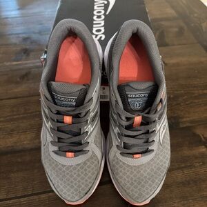 Saucony Women's Athletic Shoes - Gray and Pink